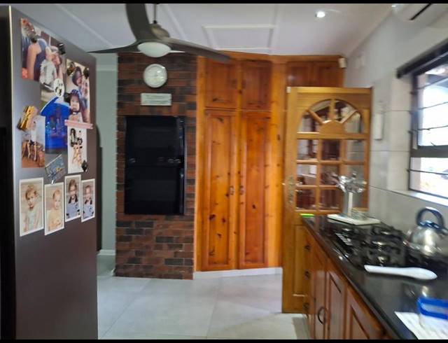 3 BEDROOM HOUSE FOR SALE IN VELD-EN-VLEI